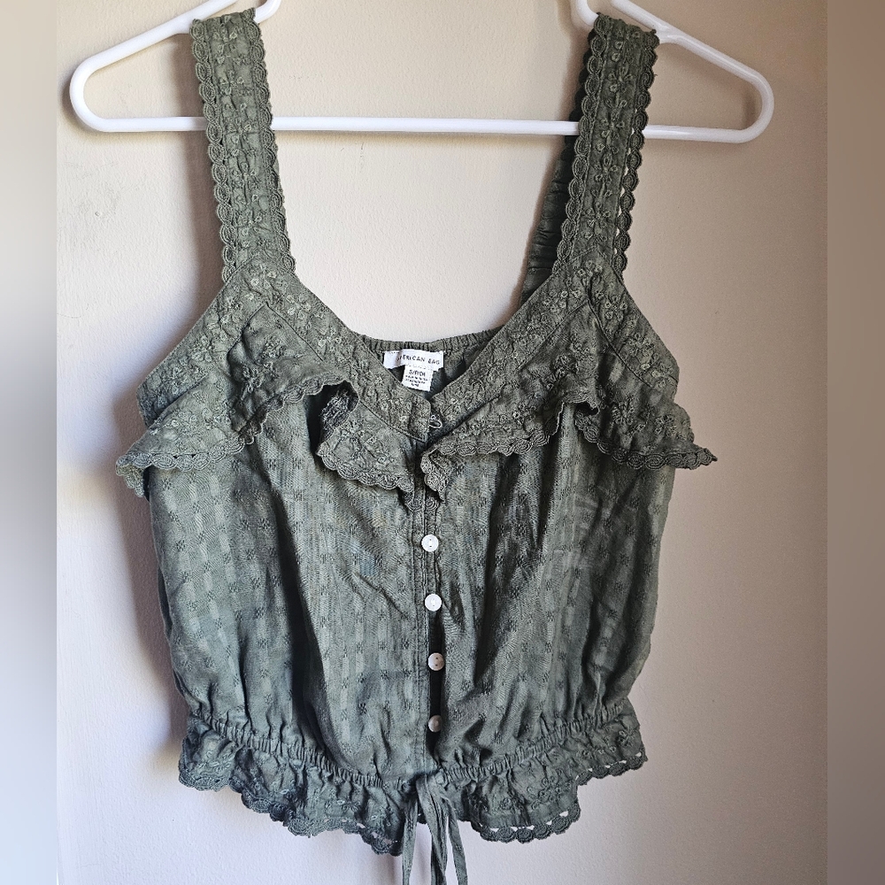 American Eagle Outfitters Green Ruffled Sleeveless Blouse